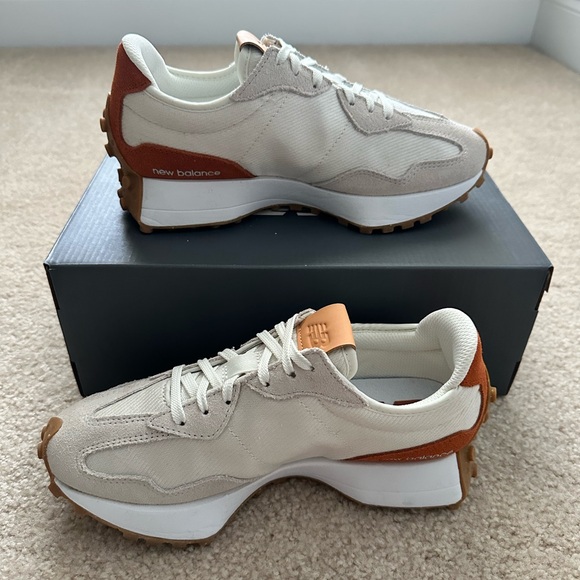 New Balance 327 (Sea Salt/Rust Oxide) Size 8 - Picture 10 of 16